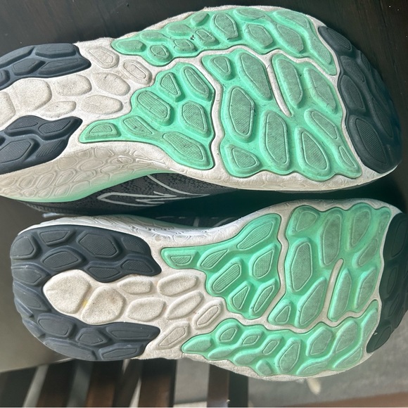 New Balance Fresh Foam X 1080 V12- sz 8.5 - Picture 4 of 4